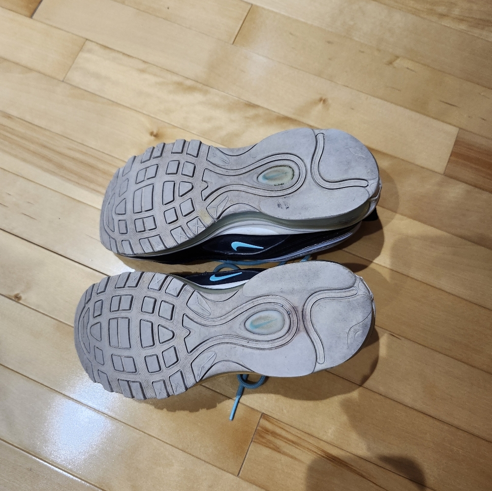 Nike running shoes - Picture 6 of 9